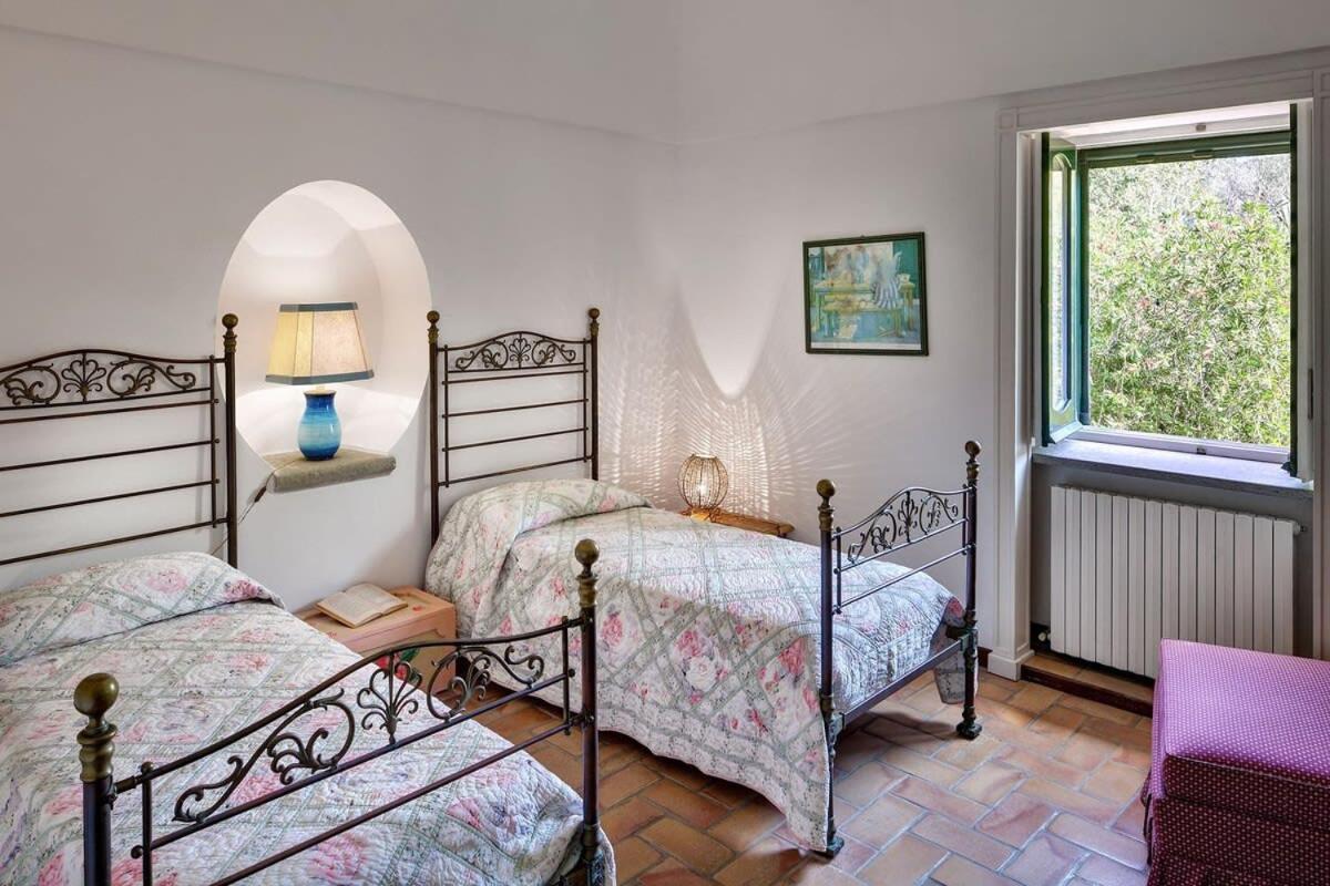 Fondo Turiello Villa Gardens Pool And Guest Services 马萨鲁布朗斯 外观 照片